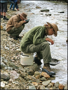 Visitors Panning for Gold 3666251931 Visitors Panning for Gold 3666251931